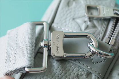 Franco Shops - Louis Vuittons  - 9909