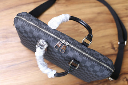 Franco Shops - Louis Vuittons  - 9875