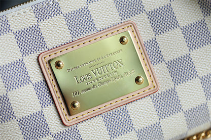 Franco Shops - Louis Vuittons  - 9377