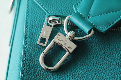 Franco Shops - Louis Vuittons  - 9921