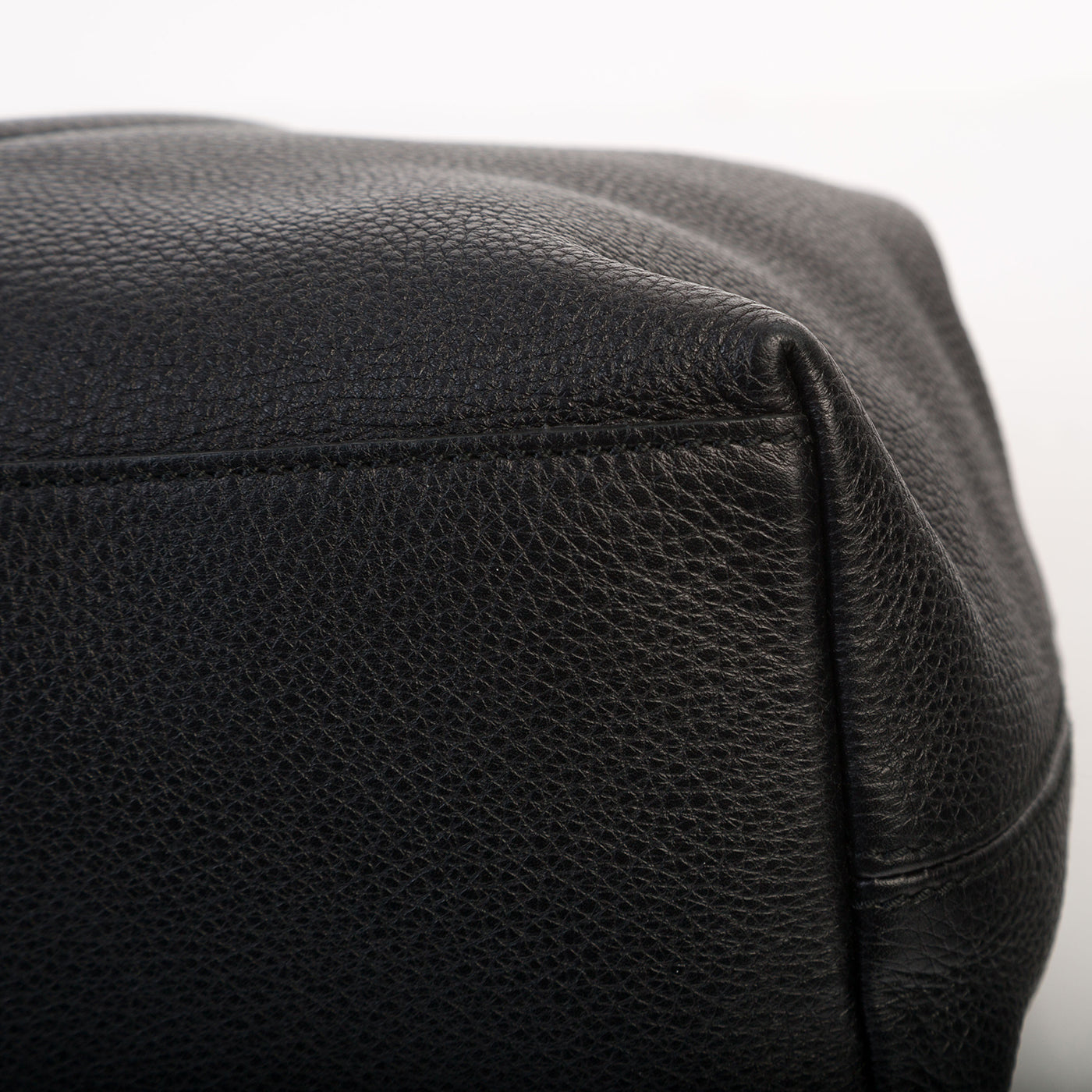Gucci Soho Medium Textured Shoulder Bag