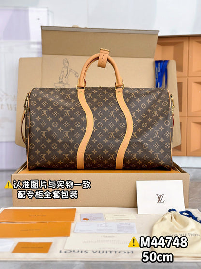 Franco Shops - Louis Vuittons  - 15301