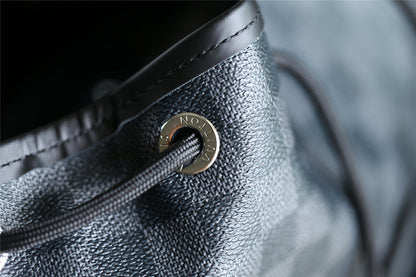 Franco Shops - Louis Vuittons  - 9757