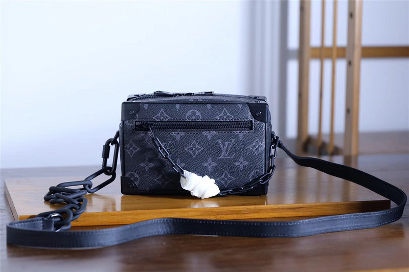 Franco Shops - Louis Vuittons  - 10073