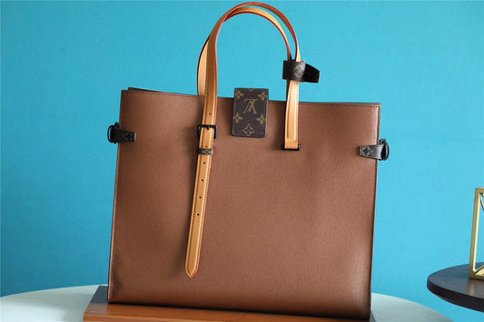 Franco Shops - Louis Vuittons  - 9844