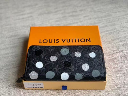 Franco Shops - Louis Vuittons  - 15752