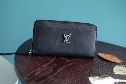 Franco Shops - Louis Vuittons  - 9277