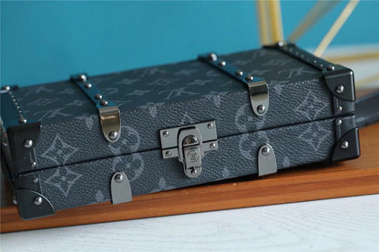 Franco Shops - Louis Vuittons  - 10173