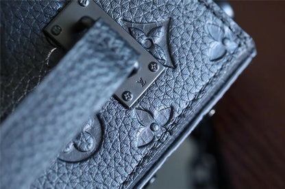 Franco Shops - Louis Vuittons  - 10107