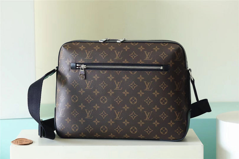 Franco Shops - Louis Vuittons  - 9989