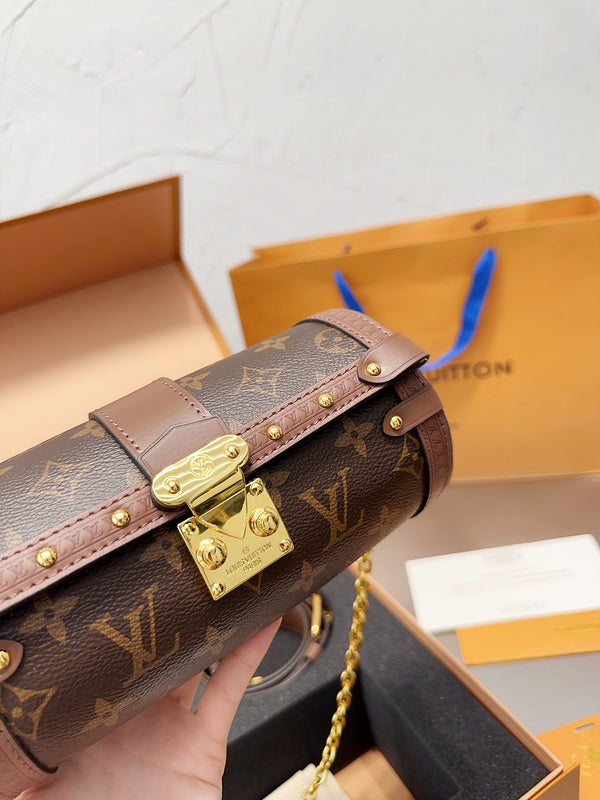 Franco Shops - Louis Vuittons  - 14884