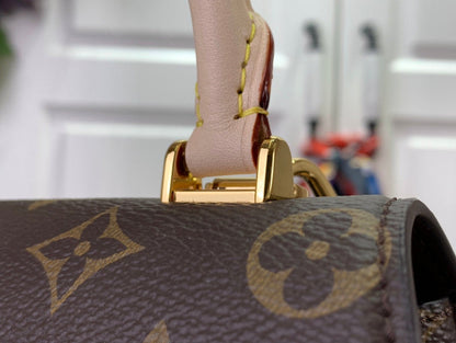 Franco Shops - Louis Vuittons  - 15746
