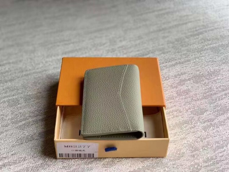 Franco Shops - Louis Vuittons  - 15282