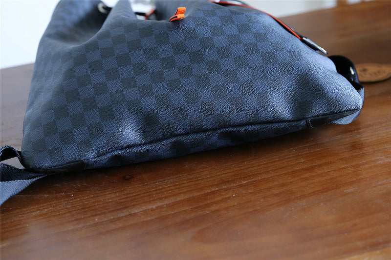 Franco Shops - Louis Vuittons  - 9735