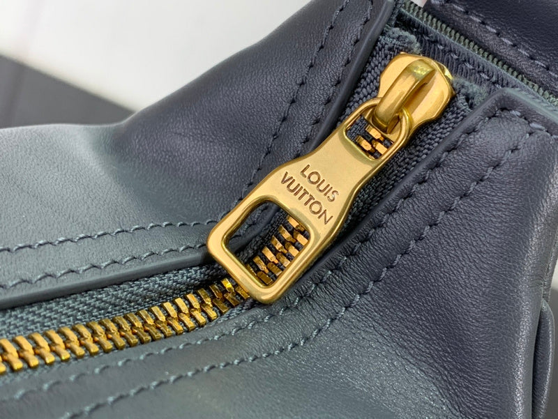 Franco Shops - Louis Vuittons  - 15250
