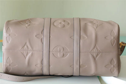 Franco Shops - Louis Vuittons  - 9427