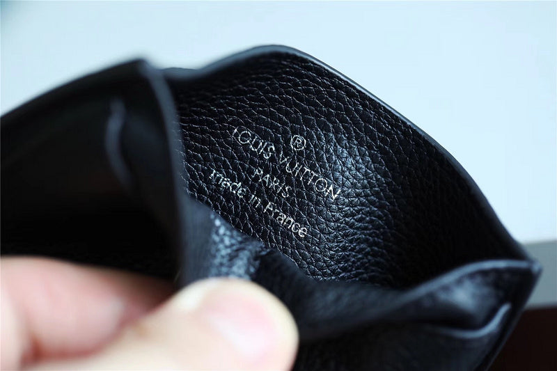 Franco Shops - Louis Vuittons  - 9257