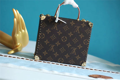 Franco Shops - Louis Vuittons  - 9486