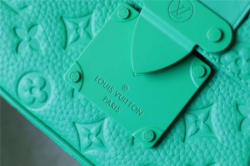 Franco Shops - Louis Vuittons  - 10082
