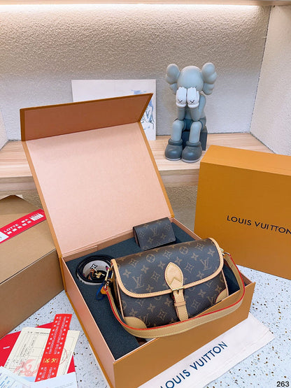 Franco Shops - Louis Vuittons  - 14970