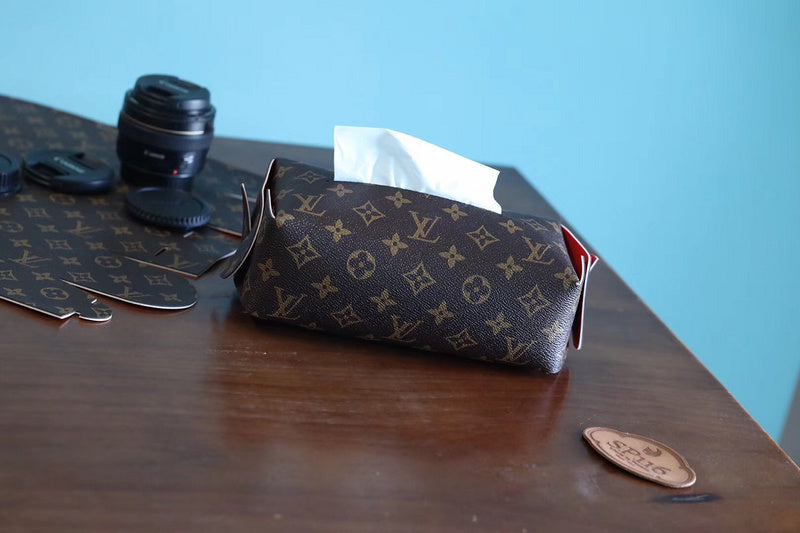 Franco Shops - Louis Vuittons  - 9261