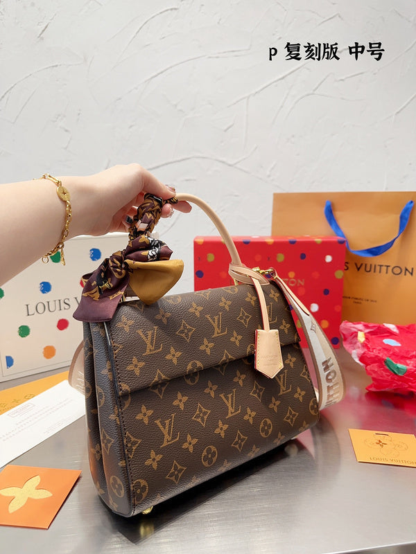 Franco Shops - Louis Vuittons  - 14946