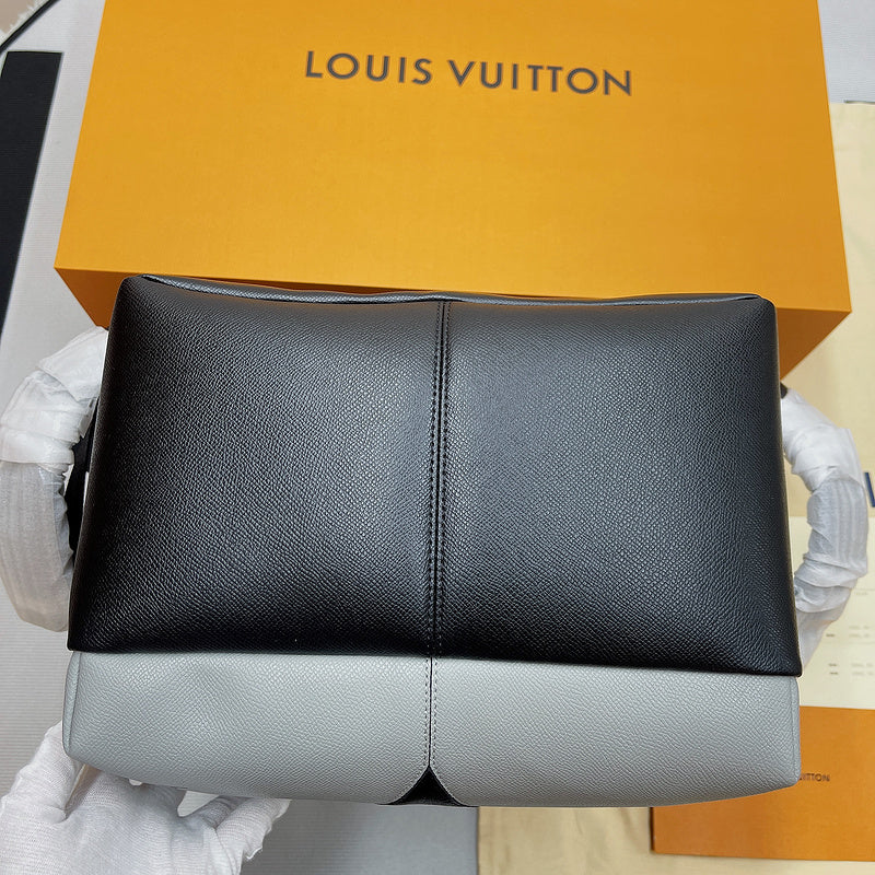 Franco Shops - Louis Vuittons  - 9580