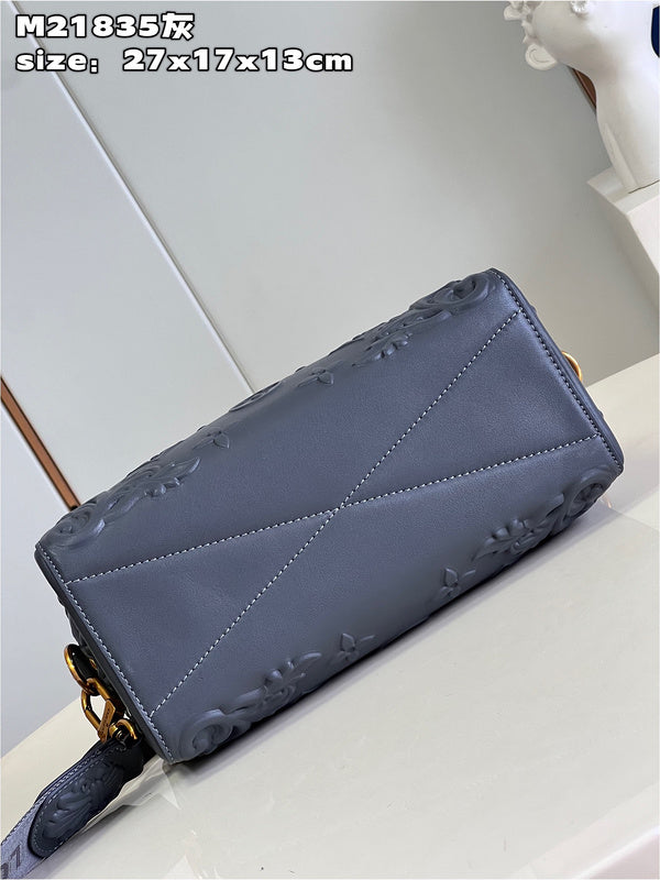 Franco Shops - Louis Vuittons  - 15373