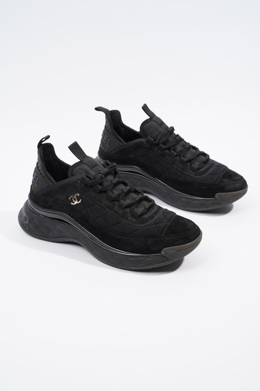 Chanel CC Logo Sneaker Black Canvas EU 39 UK 6