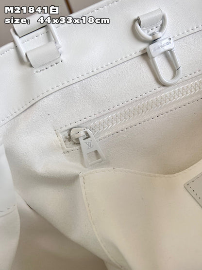 Franco Shops - Louis Vuittons  - 15478