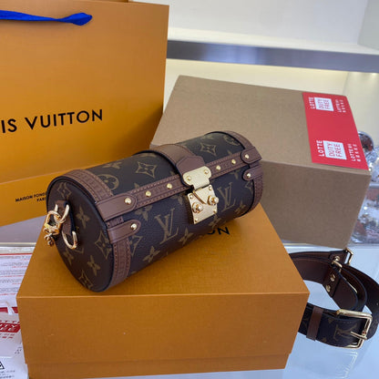 Franco Shops - Louis Vuittons  - 15072