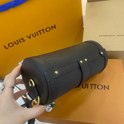 Franco Shops - Louis Vuittons  - 15068