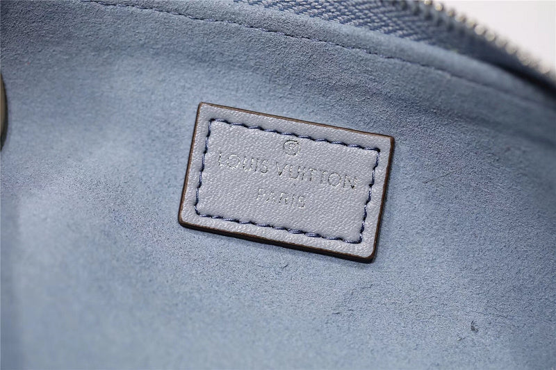 Franco Shops - Louis Vuittons  - 9226