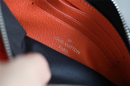 Franco Shops - Louis Vuittons  - 9215