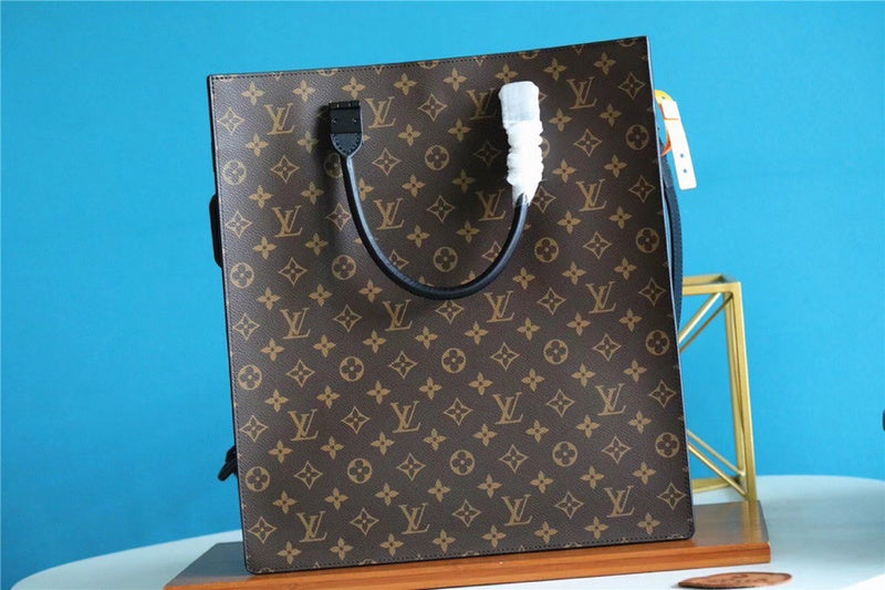 Franco Shops - Louis Vuittons  - 9815