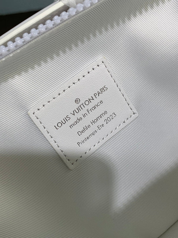 Franco Shops - Louis Vuittons  - 15410