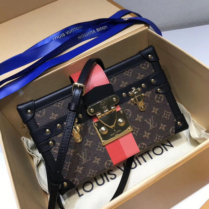 Franco Shops - Louis Vuittons  - 15585