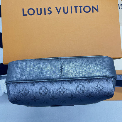 Franco Shops - Louis Vuittons  - 10196