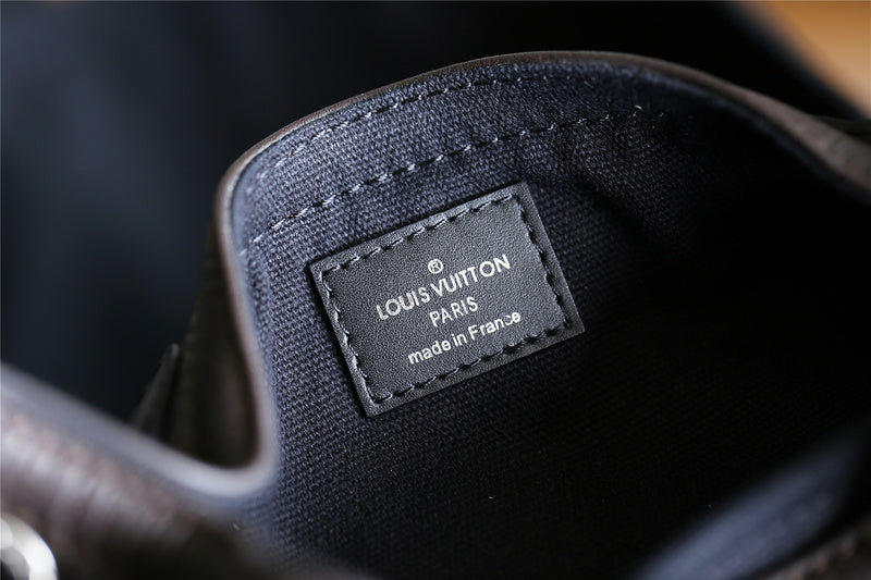 Franco Shops - Louis Vuittons  - 9752