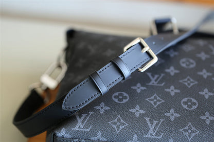 Franco Shops - Louis Vuittons  - 9887
