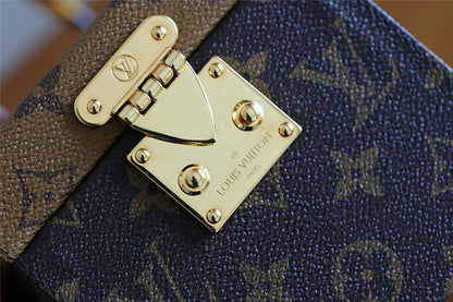 Franco Shops - Louis Vuittons  - 9401