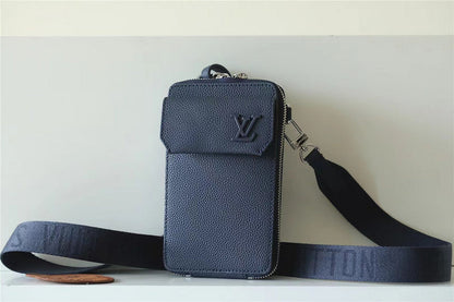 Franco Shops - Louis Vuittons  - 9978