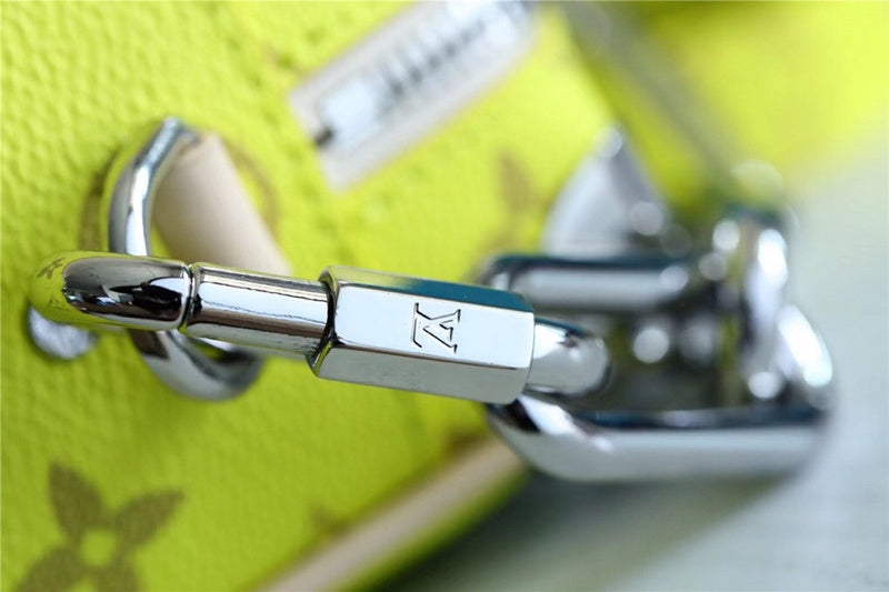 Franco Shops - Louis Vuittons  - 10168