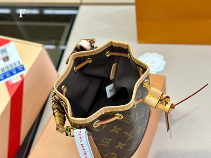 Franco Shops - Louis Vuittons  - 15017