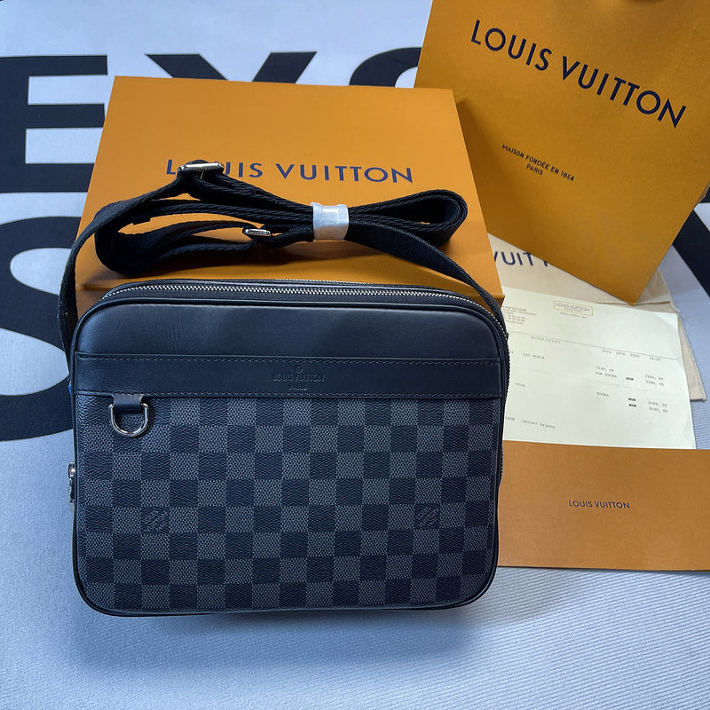 Franco Shops - Louis Vuittons  - 10075
