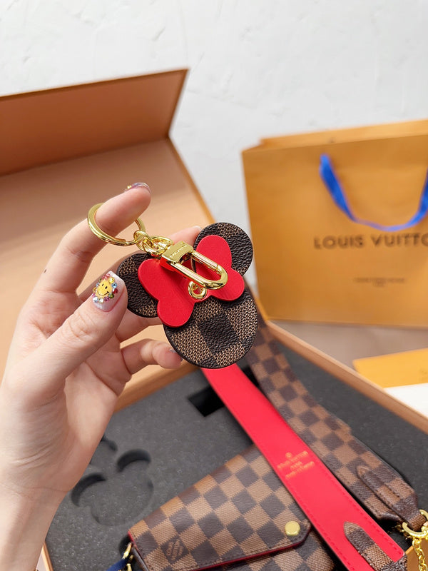 Franco Shops - Louis Vuittons  - 15021