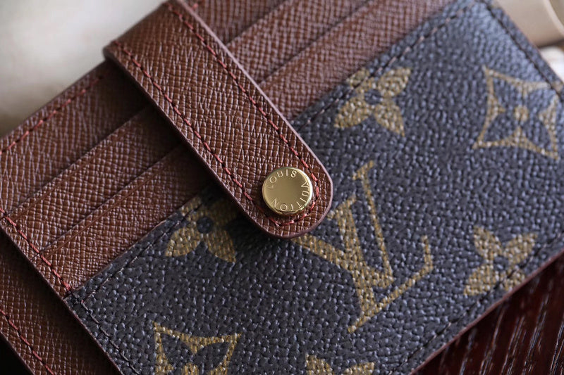 Franco Shops - Louis Vuittons  - 9280