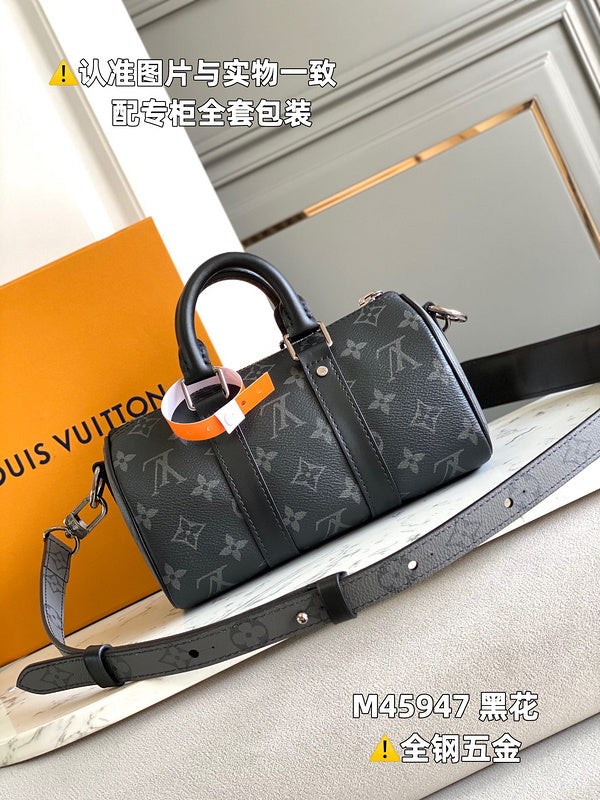 Franco Shops - Louis Vuittons  - 15415