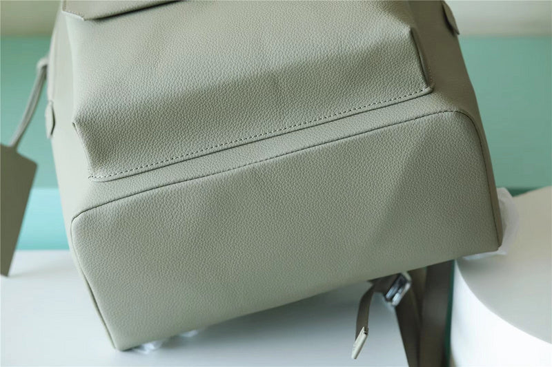 Franco Shops - Louis Vuittons  - 9595