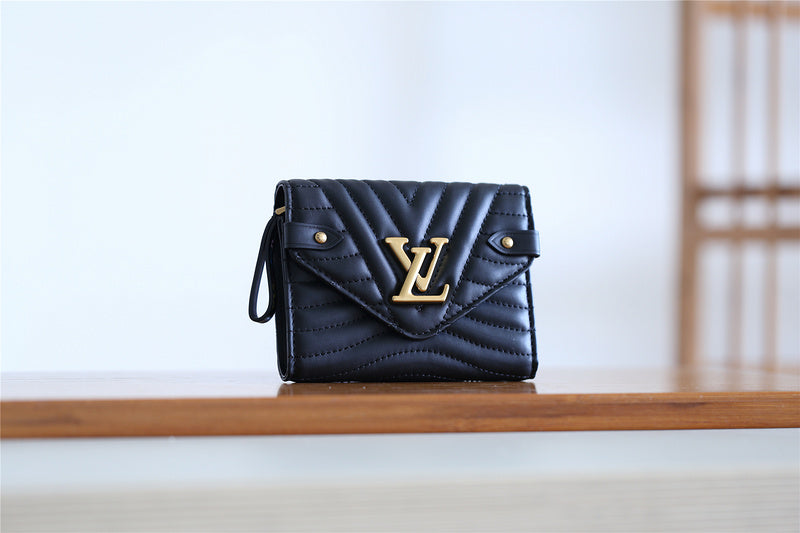 Franco Shops - Louis Vuittons  - 9359